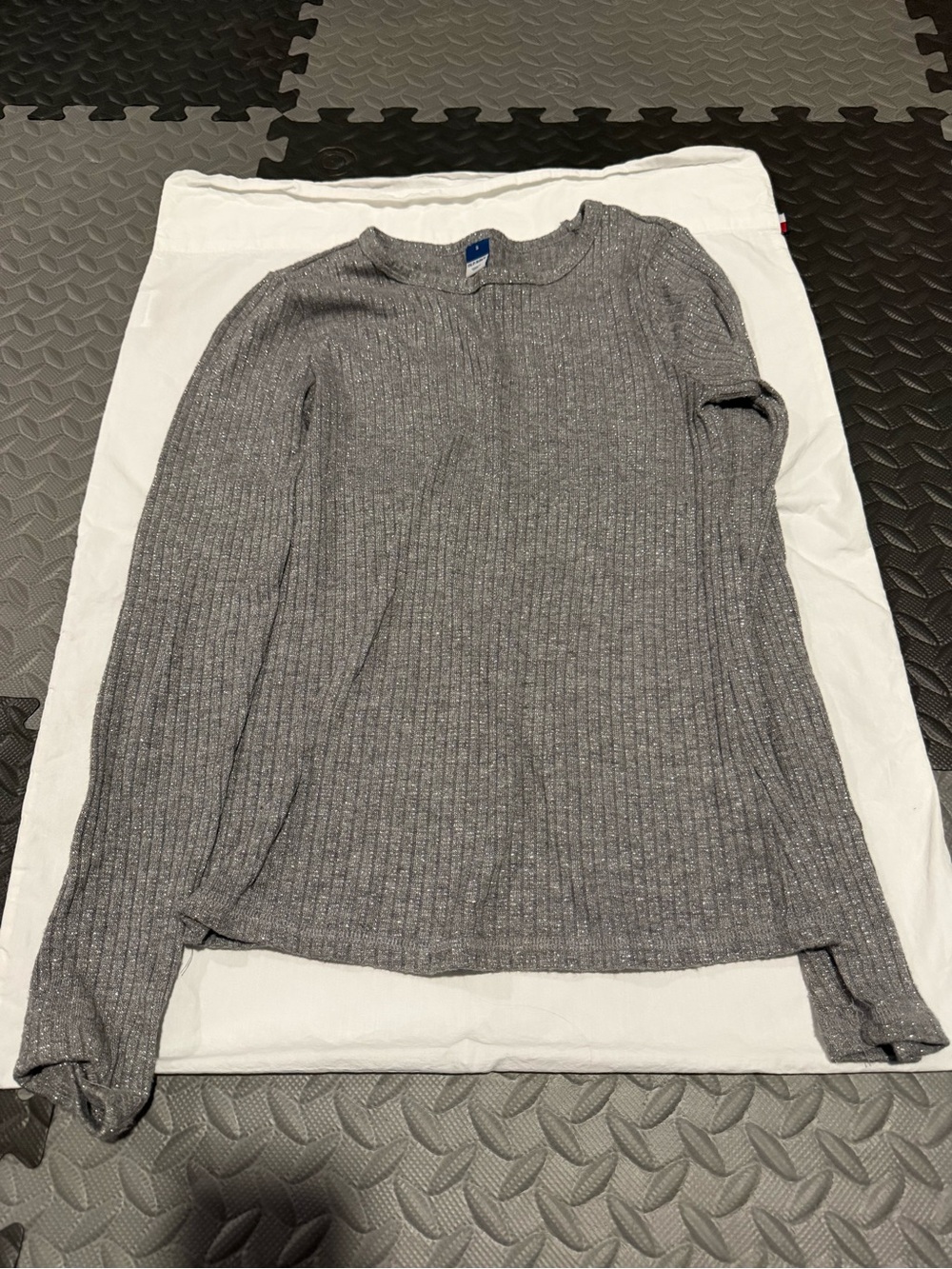 Old Navy Silver-Gray Ribbed Long Sleeve Top